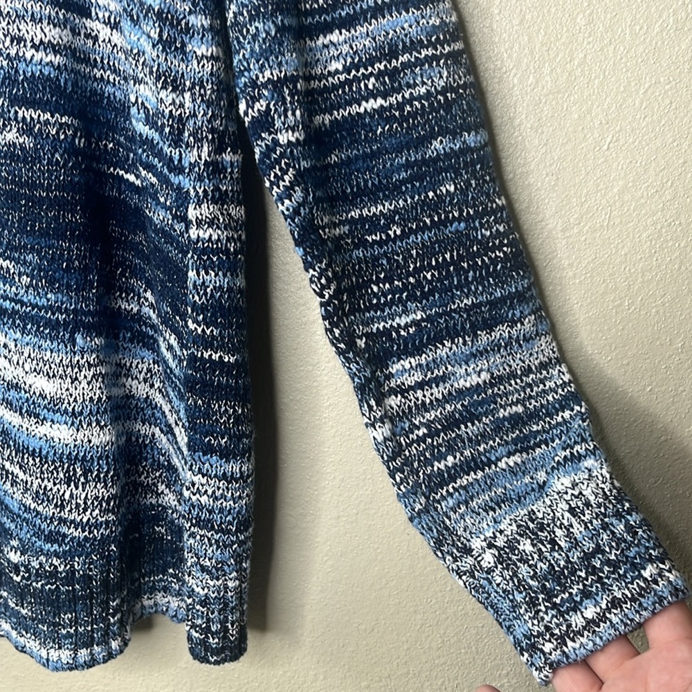 Old Navy Blue and White Knit‎ Sweater Size Large - Picture 5 of 6